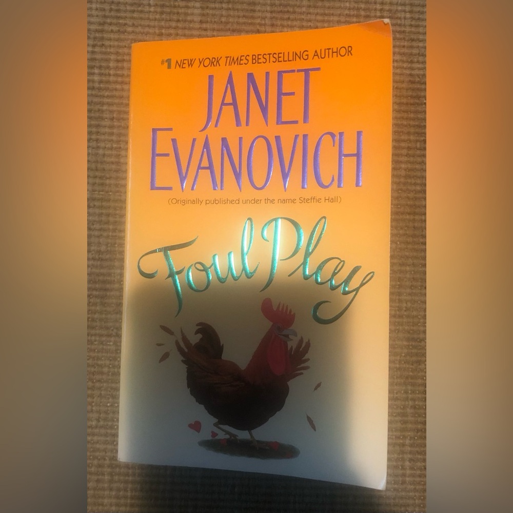 Foul Play by Janet Evanovich (2008, Mass Market Paperback)